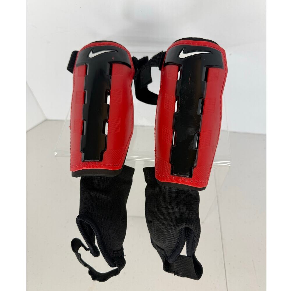 Nike Soccer Shin Guards Youth Medium Red Black Slip In Leg Guards Pair